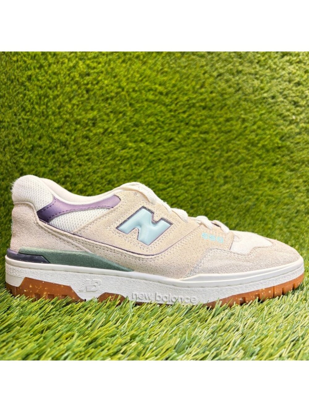 New Balance 550 Womens Size 9.5 Beige White Athletic Lifestyle Shoes Sneakers